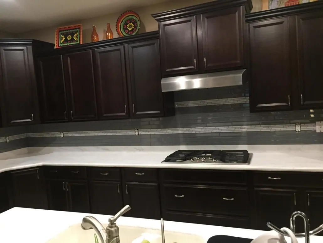 Daltile-glass-backsplash2-1030x773 Daltile Backsplash | Legend Flooring